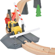 Load image into Gallery viewer, Construction Yard Train Set - Tooky Toy